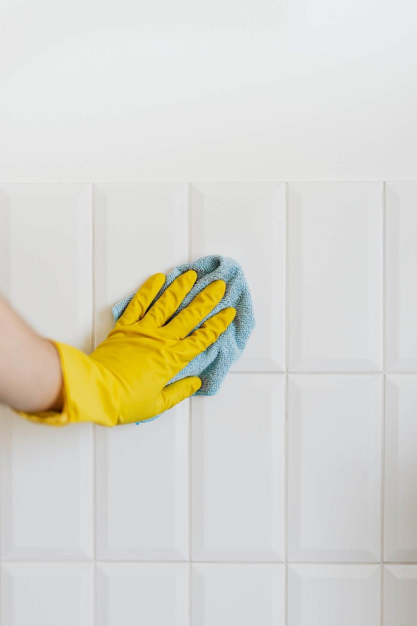 how-to-clean-really-dirty-walls-discover-the-winning-solutions-here