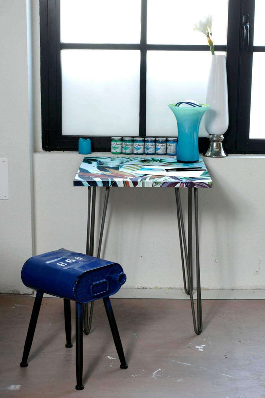 Blue Tropical Rustic Table - WallpapersforBeginners